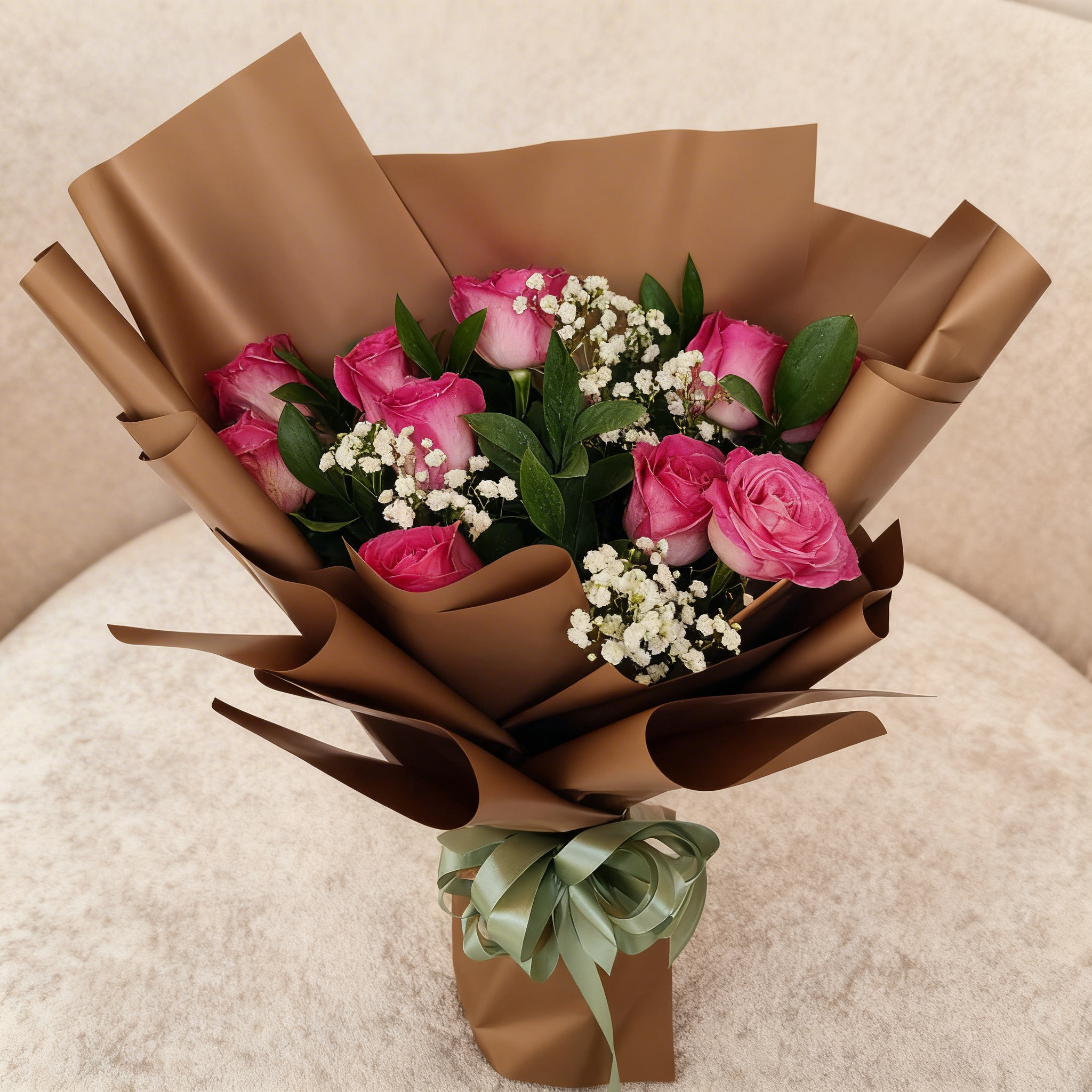 10 pink roses hand bouquet