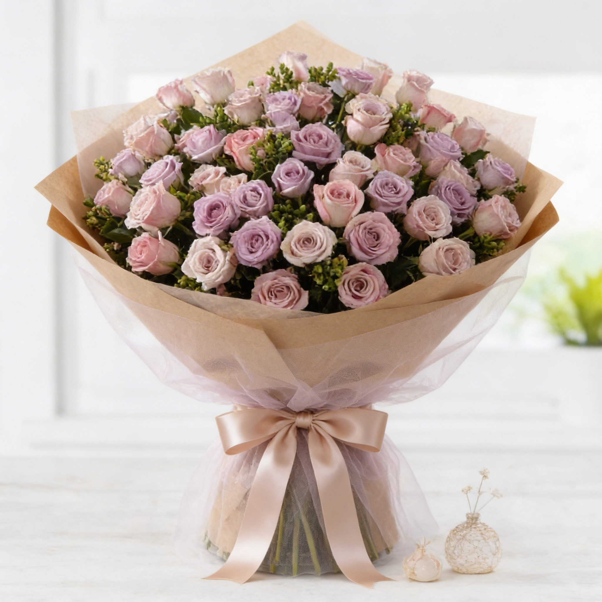 Bouquet of 80 stems of pink and purple roses